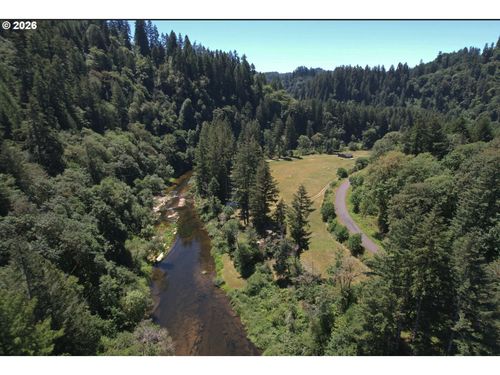 28593 Lower Smith River Rd, Reedsport, OR, 97467-8806 | Card Image