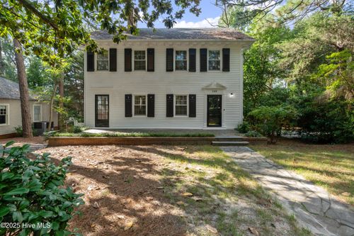 160 N Ridge St, Southern Pines, NC, 28387-5618 | Card Image