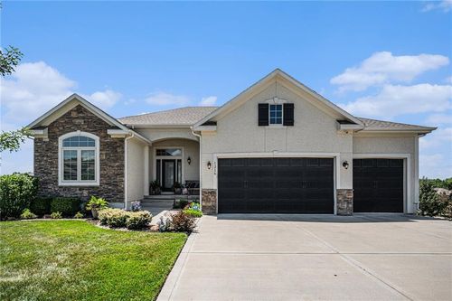 1216 Cothran Ct, Raymore, MO, 64083-6600 | Card Image