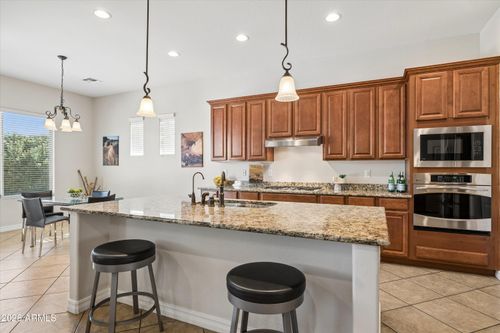 570 W Yellowstone Way, Chandler, AZ, 85248-5321 | Card Image