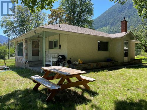 2989 Slocan Valley East Rd, Slocan Park, BC, V0G | Card Image