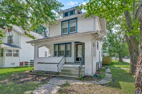 2001 Sw Buchanan St, Topeka, KS, 66604-3016 | Card Image