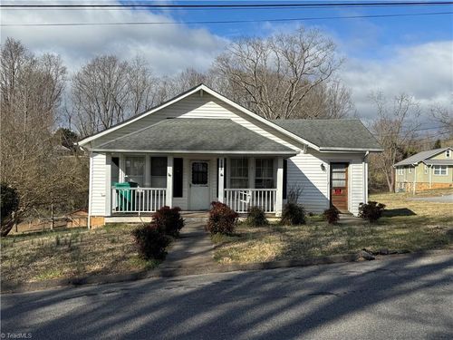 100 S Jonesville Blvd, Jonesville, NC, 28642-2306 | Card Image