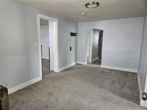 521 S Wilbur Ave, Syracuse, NY, 13204-2610 | Card Image