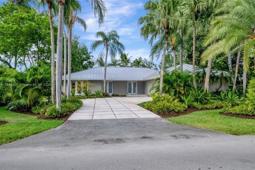 5765 Sw 84th St, South Miami, FL, 33143-8217 | Card Image