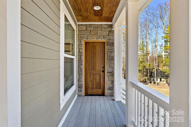 Side door | Image 16