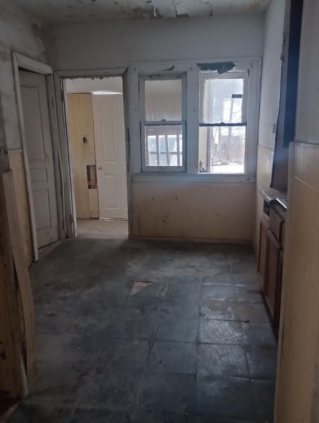 11749 Findlay St, House other with 4 bedrooms, 2 bathrooms and null parking in Detroit MI | Image 5