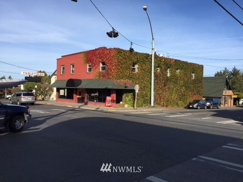 17530 Vashon Hwy Sw, Vashon, WA, 98070-4686 | Card Image