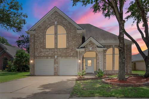 10310 Little Oak Dr, Baytown, TX, 77523-0811 | Card Image