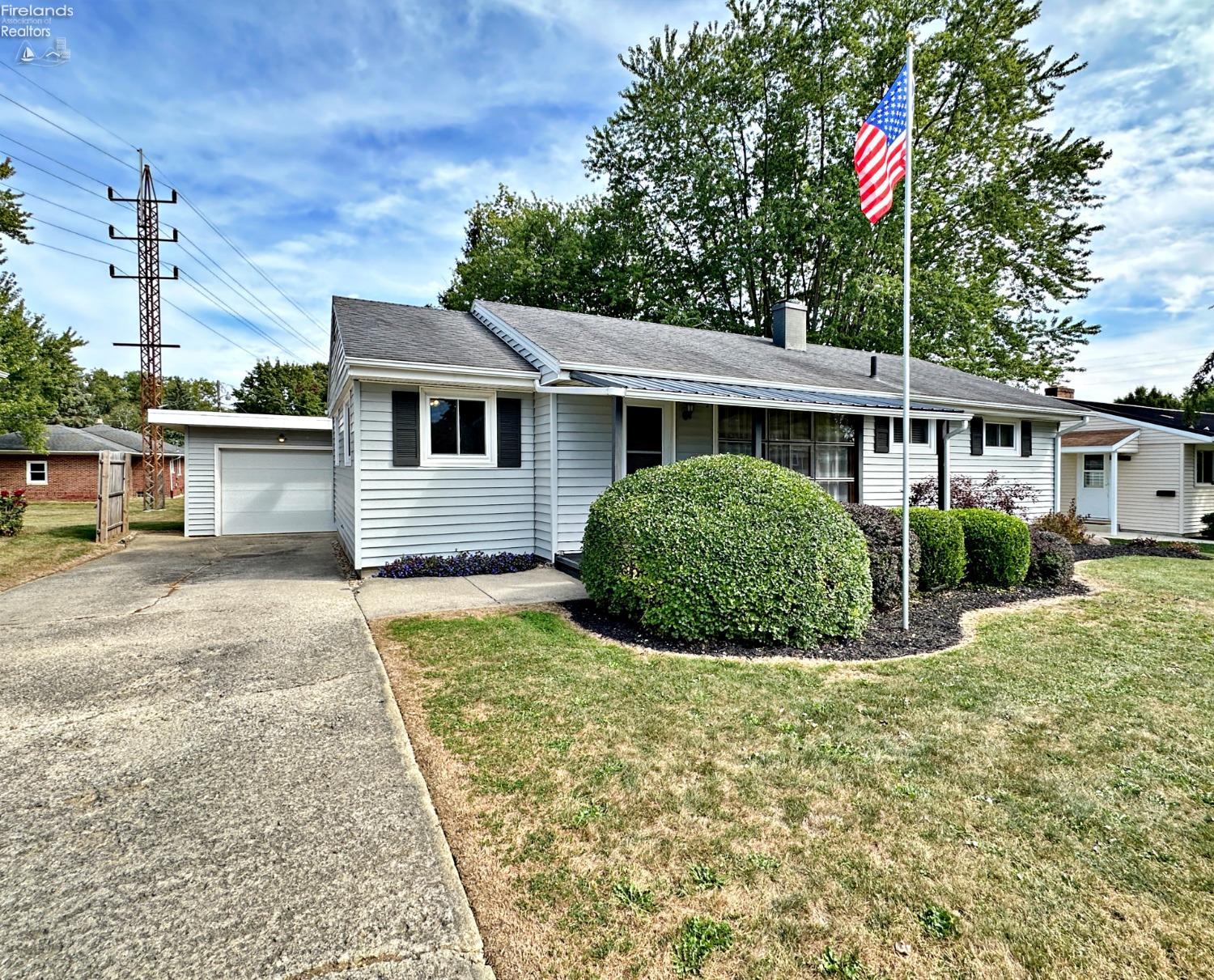 Lindsay Ave, Tiffin, OH 44883