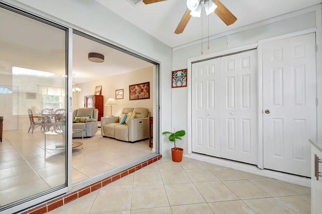 860 Worcester Ln, Condo with 1 bedrooms, 1 bathrooms and null parking in Lake Worth FL | Image 18