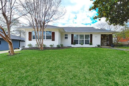 869 Peavy Rd, Dallas, TX, 75218-2151 | Card Image