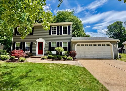 5365 Lenore Dr, Mentor, OH, 44060-1650 | Card Image