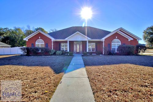 1000 White Oak Cir, Hinesville, GA, 31313-4126 | Card Image