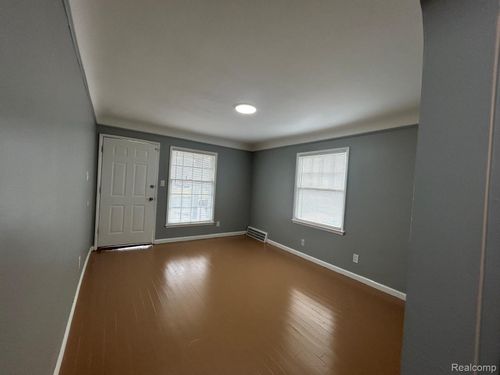 19710 Moross Rd, Detroit, MI, 48224-1170 | Card Image