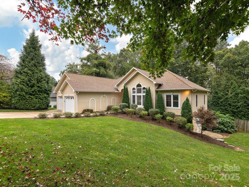 321 Scarlet Tanager Ct, Arden, NC, 28704-9107 | Card Image