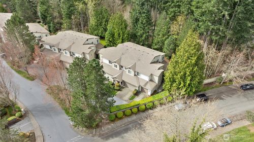 4401 248th Ln Se, Sammamish, WA, 98029-6400 | Card Image