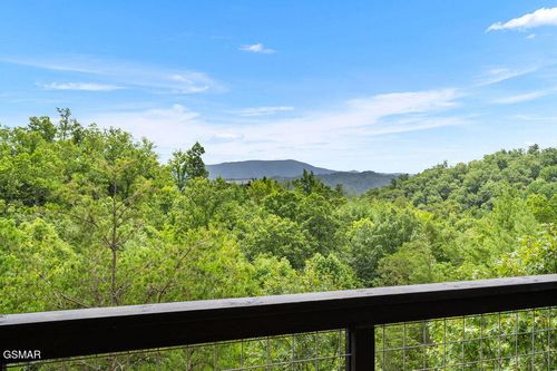 3123 Laughing Pine Lane, Sevierville, TN, 37862 | Card Image