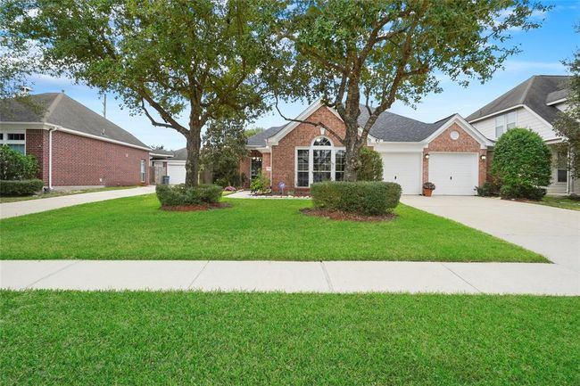 7410 Fall Creek Bnd, House other with 4 bedrooms, 2 bathrooms and 2 parking in Humble TX | Image 12