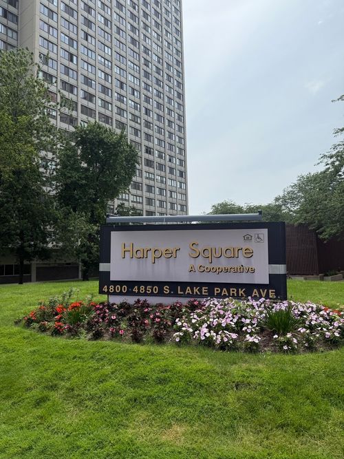 2212-4850 S Lake Park Ave, Chicago, IL, 60615-2075 | Card Image