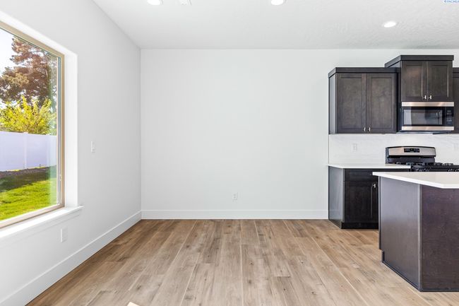 1140 S Underwood Pl, Home with 0 bedrooms, 0 bathrooms and null parking in Kennewick WA | Image 5