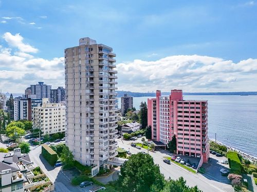 2203 Bellevue Ave, West Vancouver, BC, V7V4V7 | Card Image