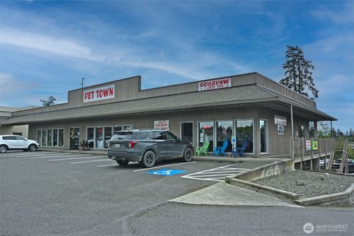 2427 W Sims Way, Port Townsend, WA, 98368-2247 | Card Image