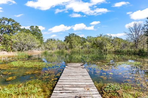 828 County Road 334, Stockdale, TX, 78160 | Card Image