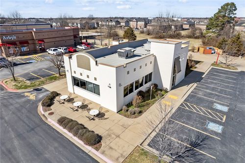 7420 W Sunset Ave, Springdale, AR, 72762-0882 | Card Image