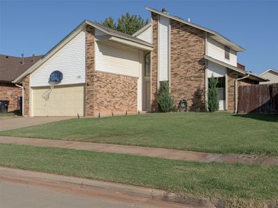 2221 Ne 9th Street, House other with 3 bedrooms, 2 bathrooms and null parking in Moore OK | Image 3