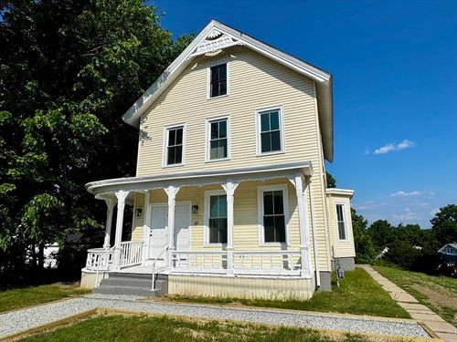 37 Oakes Ave, Southbridge, MA, 01550-4011 | Card Image