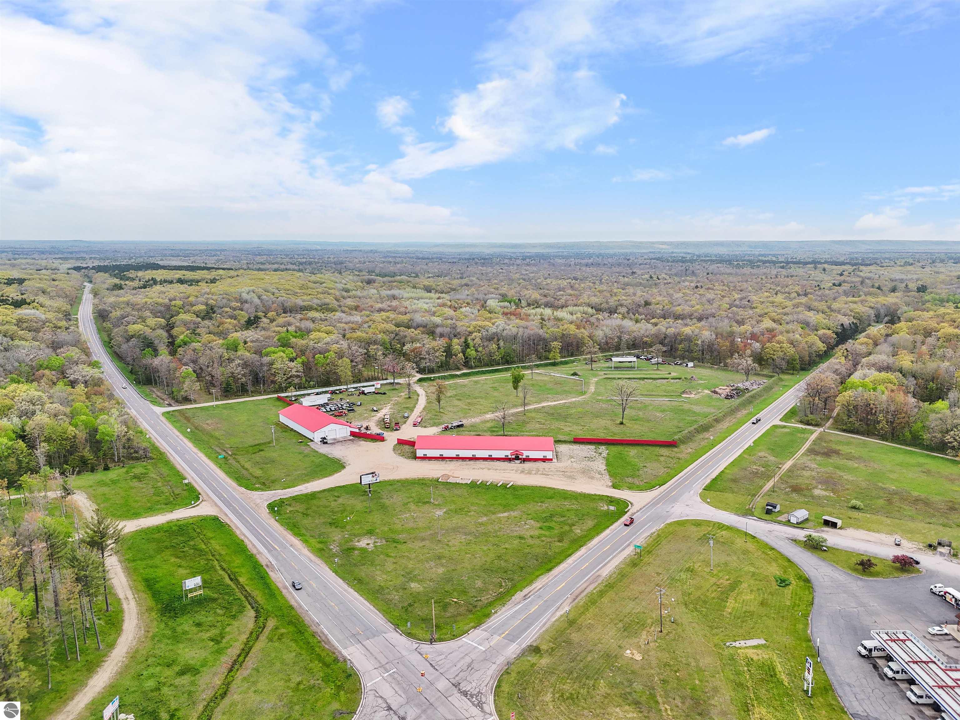 7892 M 37, Wellston, MI 49689