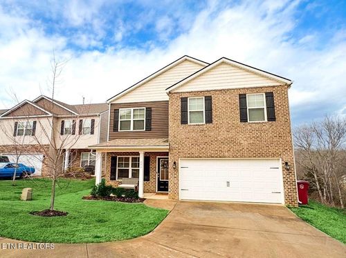 490 Brinkleys Way, Johnson City, TN, 37615-4887 | Card Image