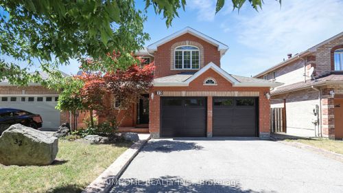 32 Bloom Cres, Barrie, ON, L4N0S8 | Card Image