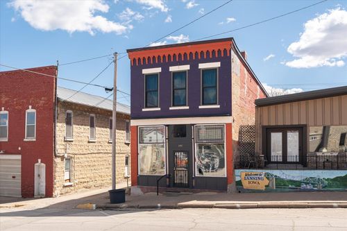 197 Main St, Lansing, IA, 52151-7727 | Card Image