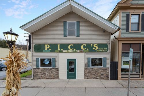 66 Main St, Delhi, NY, 13753-1121 | Card Image