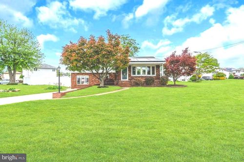 105 Gary Dr, Trenton, NJ, 08690-3117 | Card Image