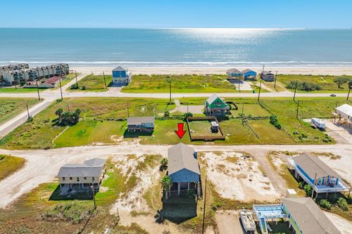 118 Lindrose St, Freeport, TX, 77541-9528 | Card Image