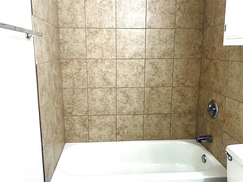 2-1407 Glen Oaks Ct, Norman, OK, 73071-1455 | Card Image