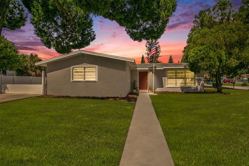 4602 W Hawthorne Rd, TAMPA, FL, 33611-3121 | Card Image