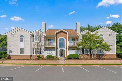 8-114 Westwick Ct, STERLING, VA, 20165-6119 | Card Image