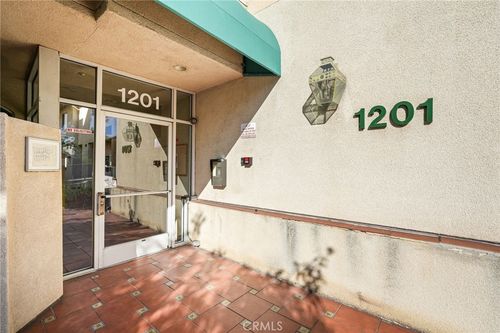 104-1201 Viola Ave, Glendale, CA, 91202-3185 | Card Image