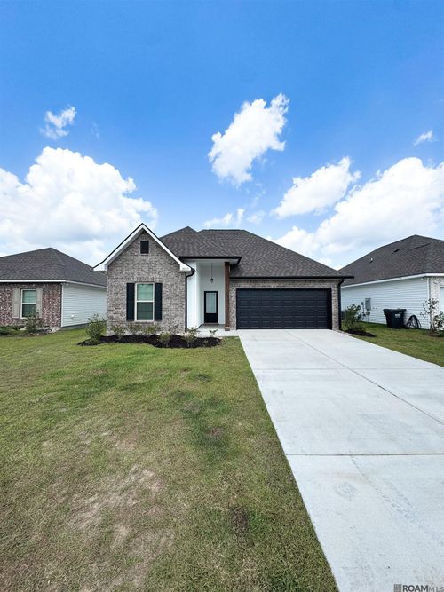 28317 Merrimack Dr, Denham Springs, LA, 70726-7895 | Card Image