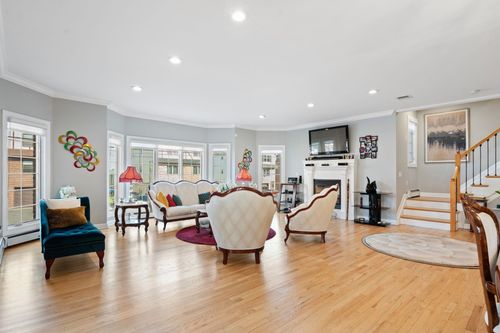 b-88 Myrtle Ave, Edgewater, NJ, 07020-1406 | Card Image