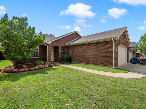 725 Cedar Cove Dr, Princeton, TX, 75407-2843 | Card Image