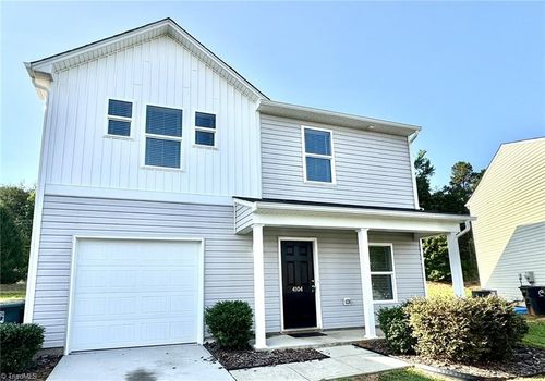 4104 Devonwood Ct, Greensboro, NC, 27405-9809 | Card Image