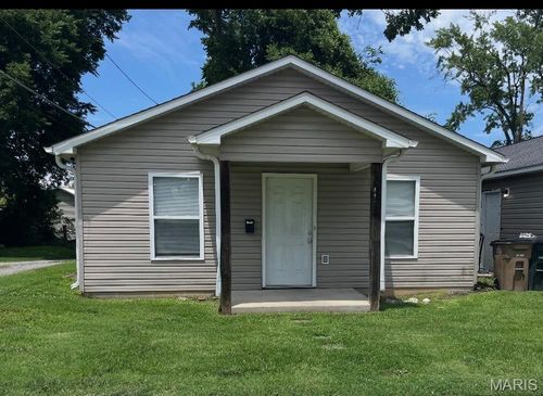 620 Jefferson Ave, Cape Girardeau, MO, 63703-6821 | Card Image