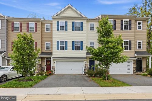 321 Ava Dr, NEW CASTLE, DE, 19720-8866 | Card Image