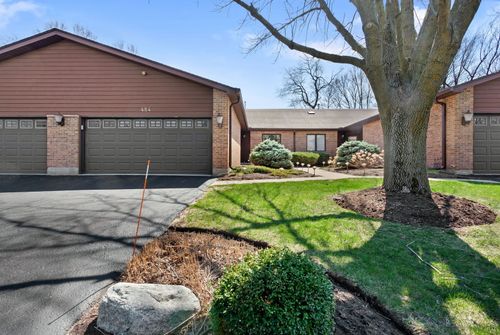 484 Bethany Rd, Dekalb, IL, 60115-4951 | Card Image