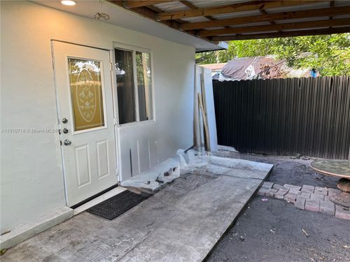 0-7511 Farragut St, Hollywood, FL, 33024-2625 | Card Image